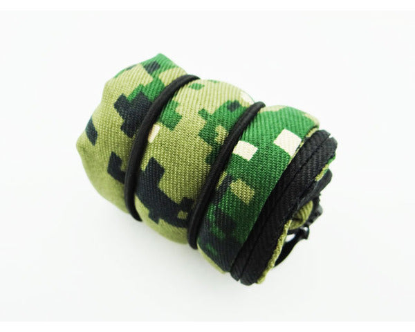 Hot Racing 1/10 Scale Special Forces Digital Camo Polyester Sleeping Bag Scale Accessory