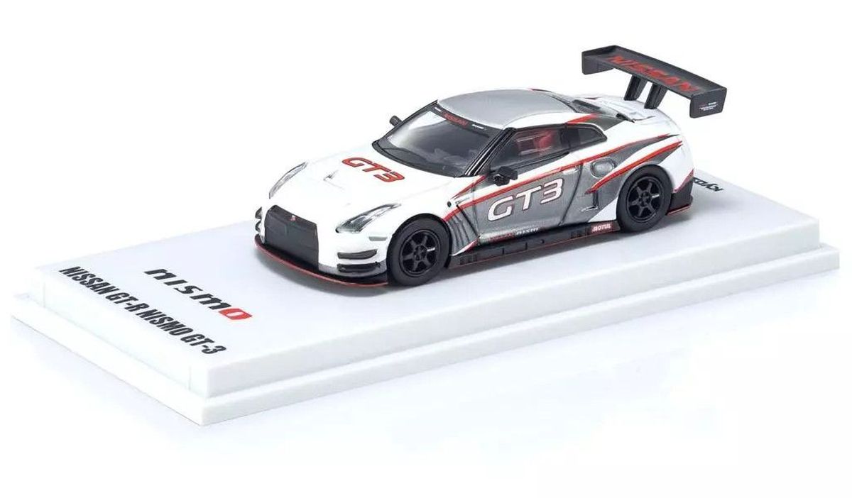 Kyosho MOTN 1/64 Nismo R35 GT-R GT3 White with LED Diecast Model