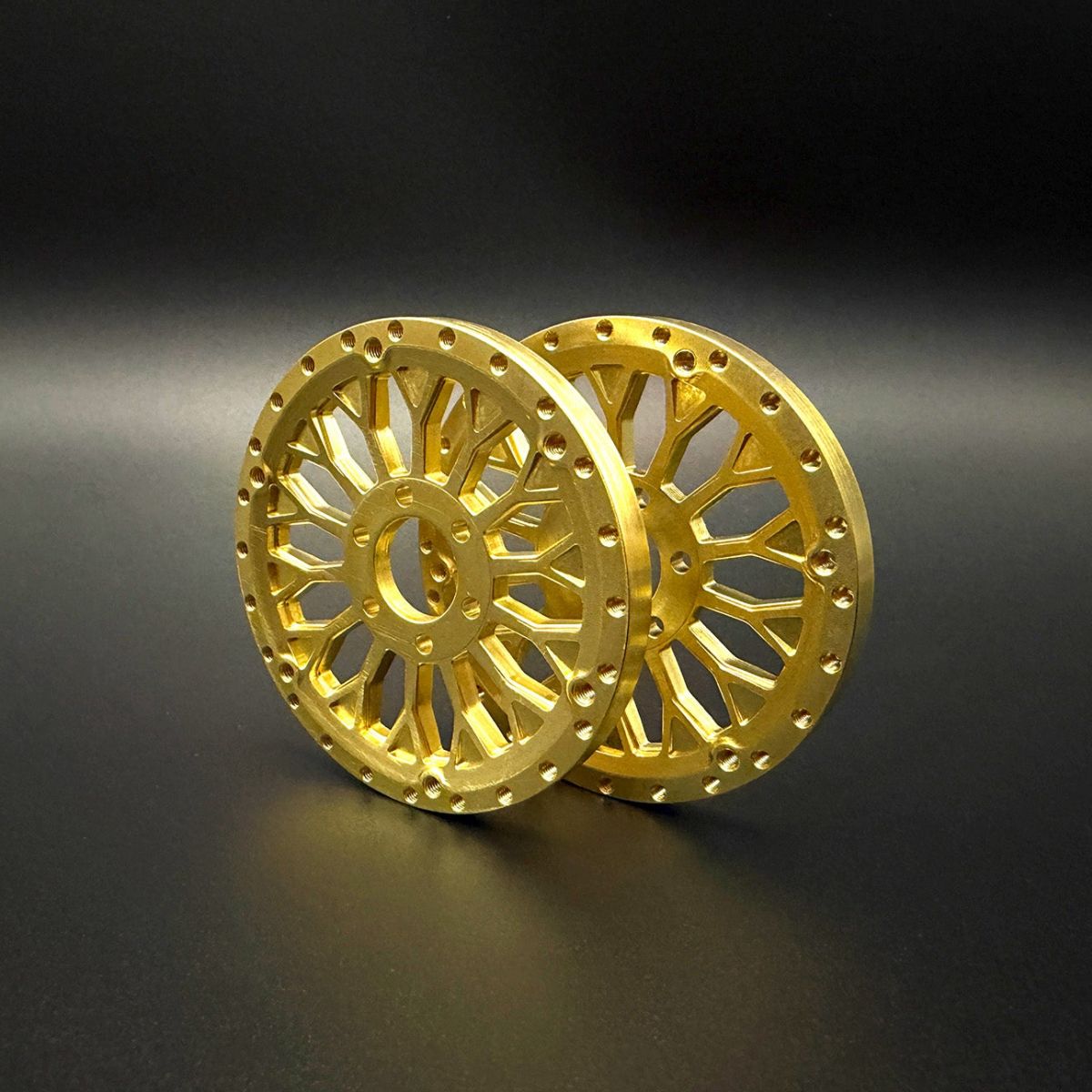 Reef’s RC Brass 2.2″ “Shield” Wheel Face – 2‑Piece Set (REEFS238)