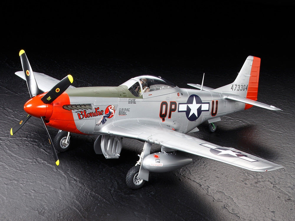 Tamiya 1/32 North American P-51D Mustang WWII USAAF Fighter Plastic Model Airplane Kit