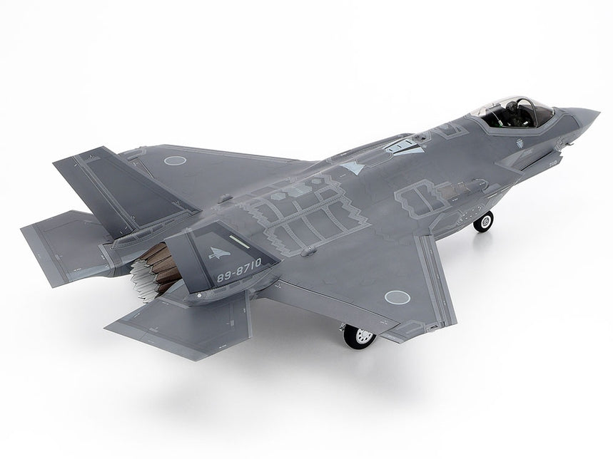 Tamiya 1/48 Lockheed F-35A Lightning II Fighter Model Kit