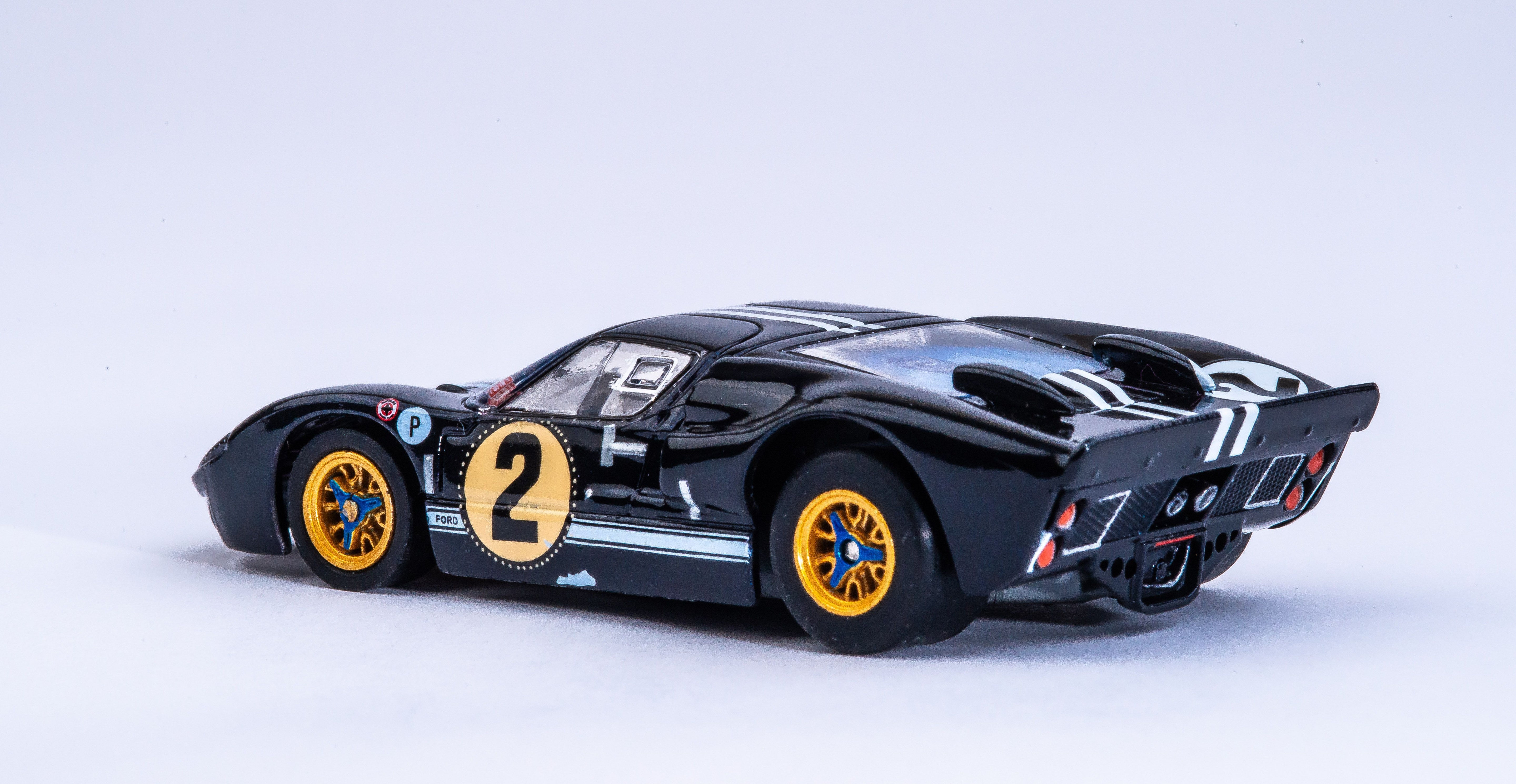 AFX Collector Series Ford GT40 Mk IIB Sebring #2 HO Slot Car (Nightmist Blue) (SWB) (Mega G+) 22031