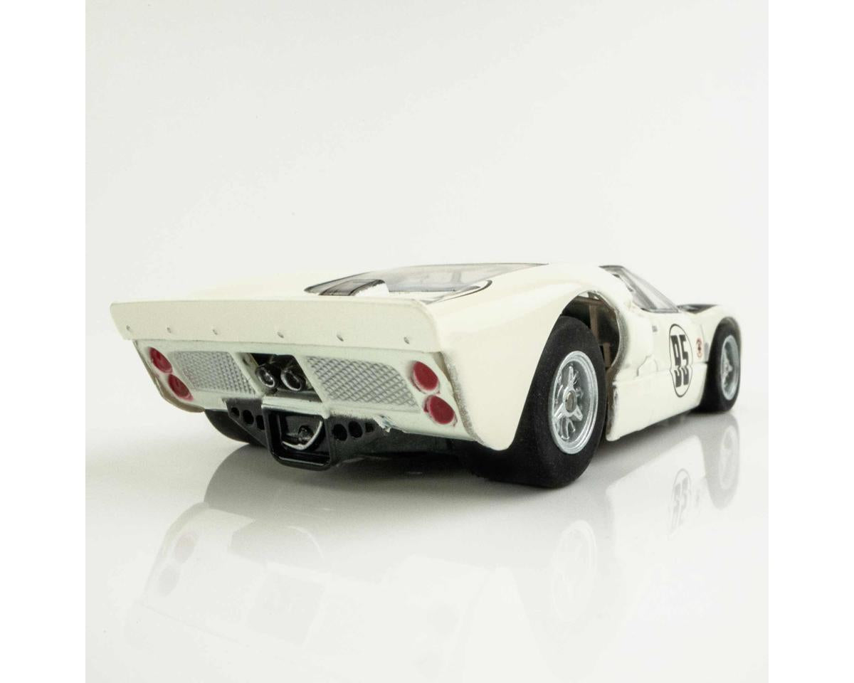 AFX Collector Series 1966 Ford GT40 Mark II Daytona #95 HO Slot Car (White) (SWB) (Mega G+) 22056