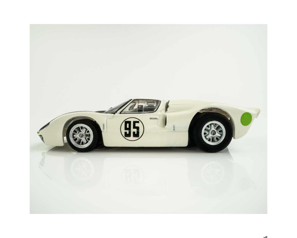 AFX Collector Series 1966 Ford GT40 Mark II Daytona #95 HO Slot Car (White) (SWB) (Mega G+) 22056