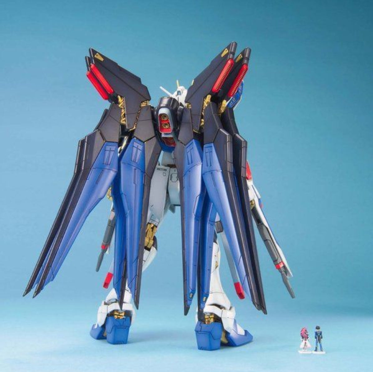 Bandai MG 1/100 ZGMF-X20A Strike Freedom Gundam - image 2