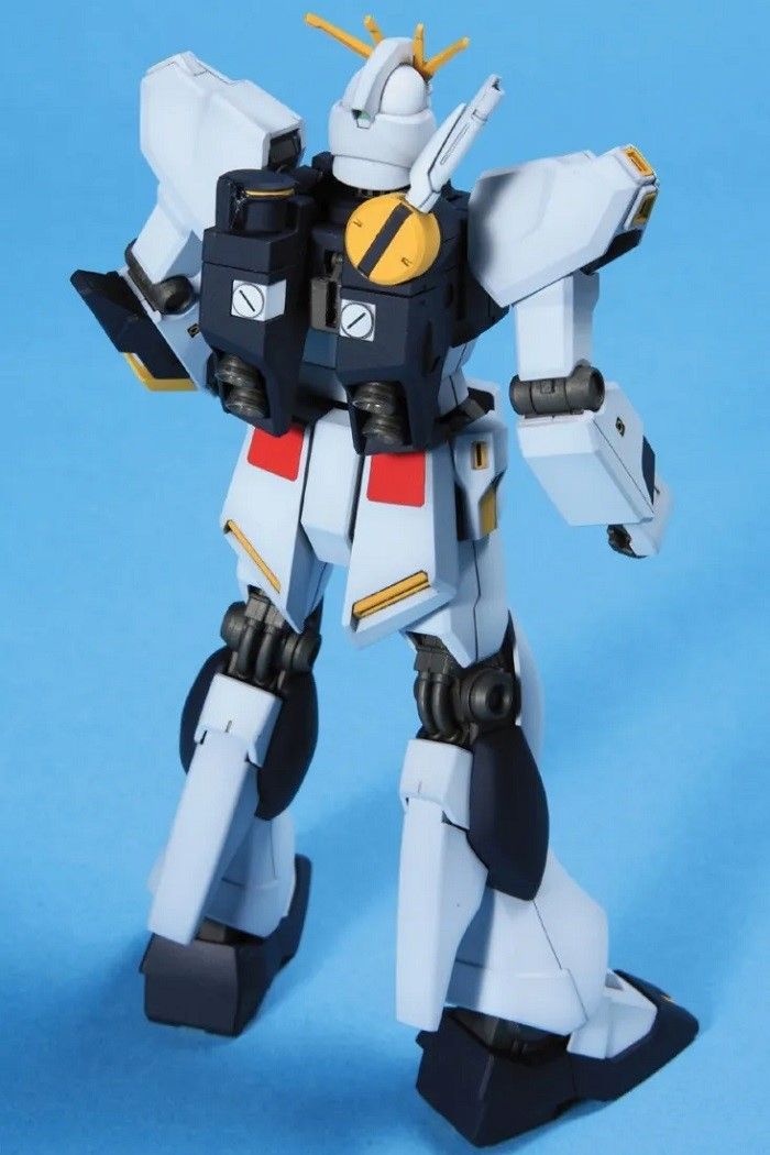 Bandai HGUC 1/144 RX-93 Nu Gundam - image 3