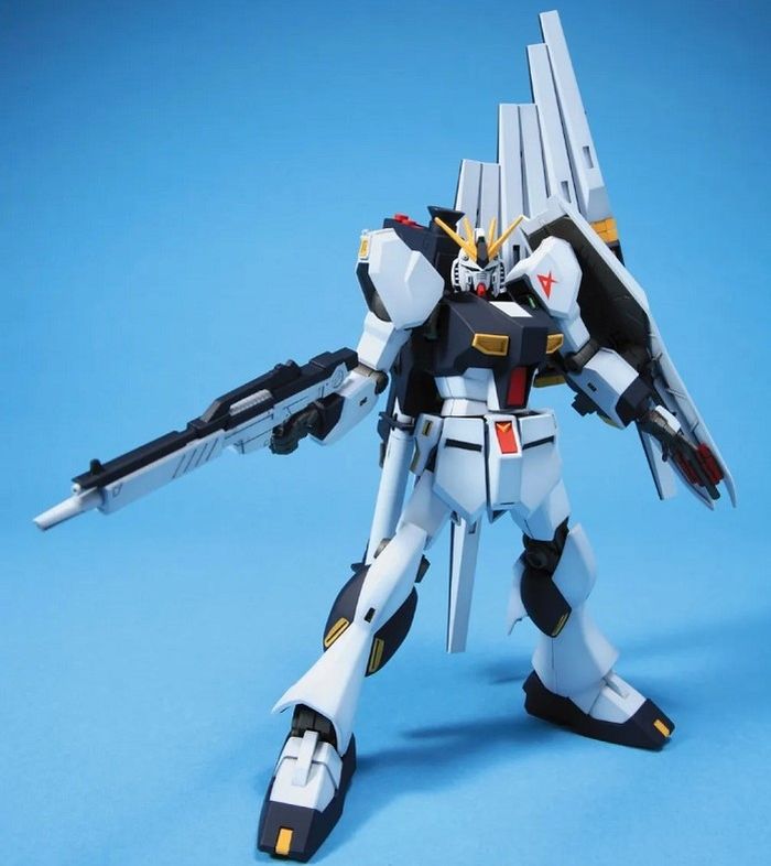 Bandai HGUC 1/144 RX-93 Nu Gundam - image 4