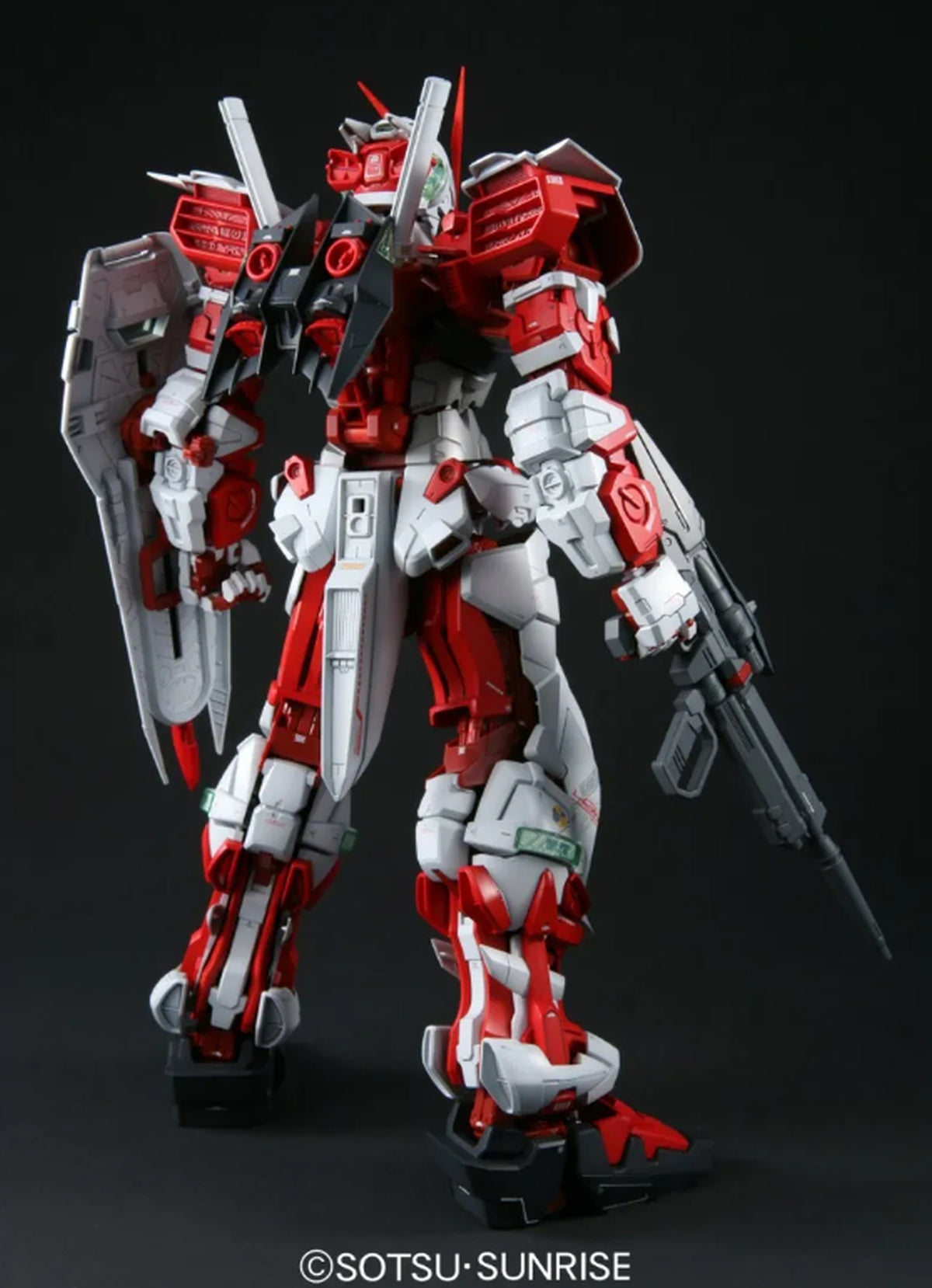 Bandai PG 1/60 MBF-P02 Gundam Astray Red Frame - image 2