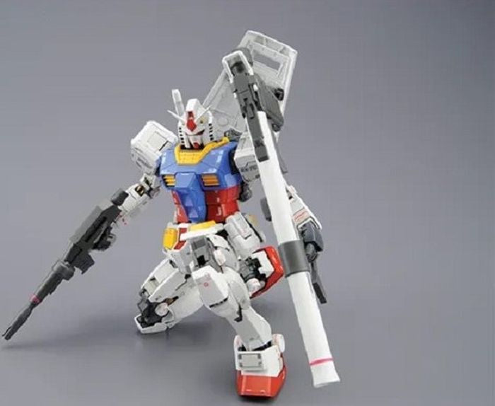 Bandai MG 1/100 RX-78-2 Gundam Ver. 3.0 - image 2