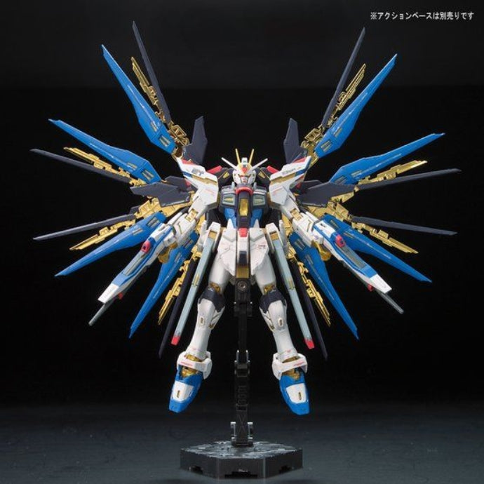 Bandai RG 1/144 ZGMF-X20A Strike Freedom Gundam - image 2