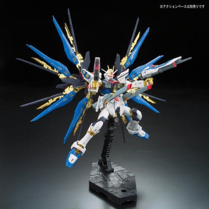 Bandai RG 1/144 ZGMF-X20A Strike Freedom Gundam - image 4