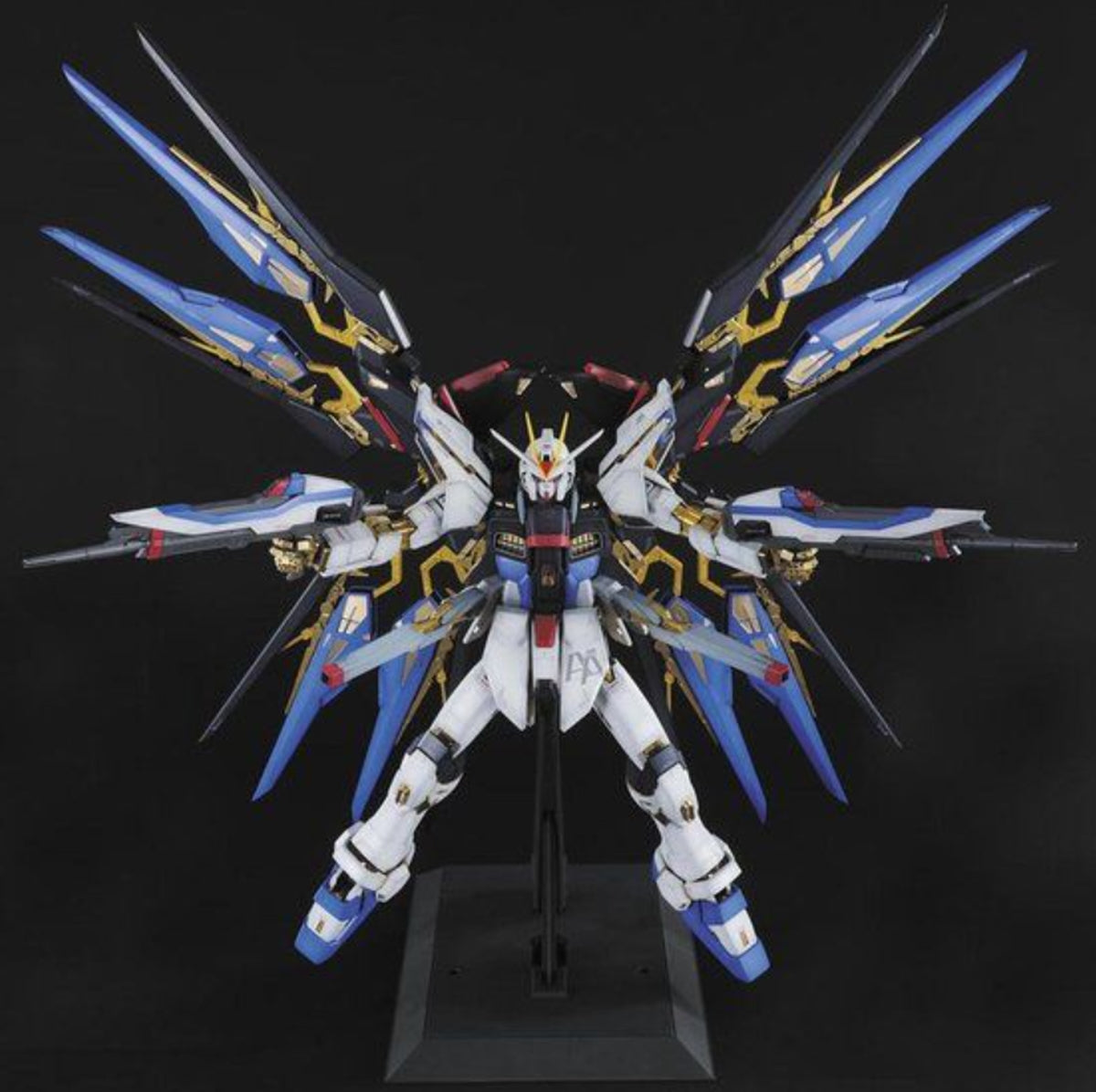Bandai PG 1/60 ZGMF-X20A Strike Freedom Gundam - image 2