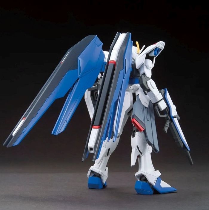 Bandai HGCE 1/144 ZGMF-X10A Freedom Gundam #192 - image 2