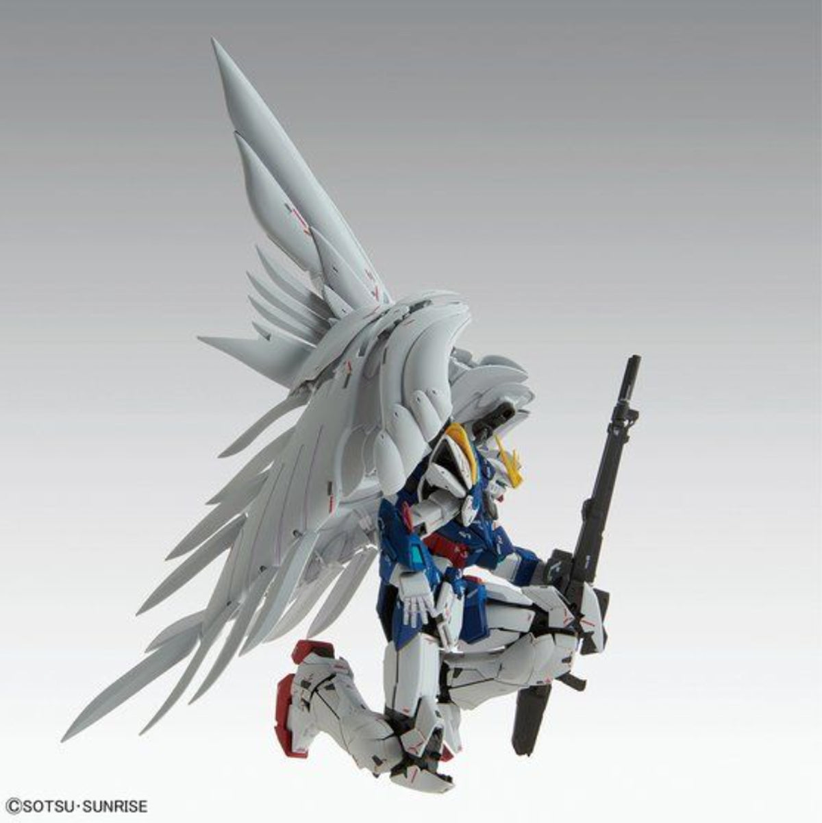 Bandai MG 1/100 Wing Gundam Zero EW Ver.Ka - image 3