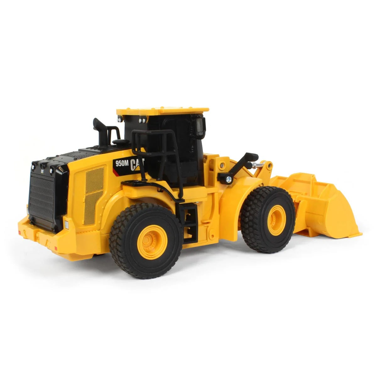 Diecast Masters 1:35 Scale RC Control Cat 950M Wheel Loader