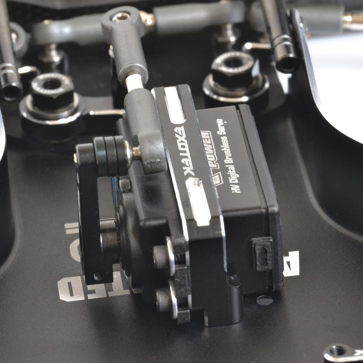 Exotek Racing RC10 HD Servo Mount - 7075 Aluminum 48mm Spacing #2361