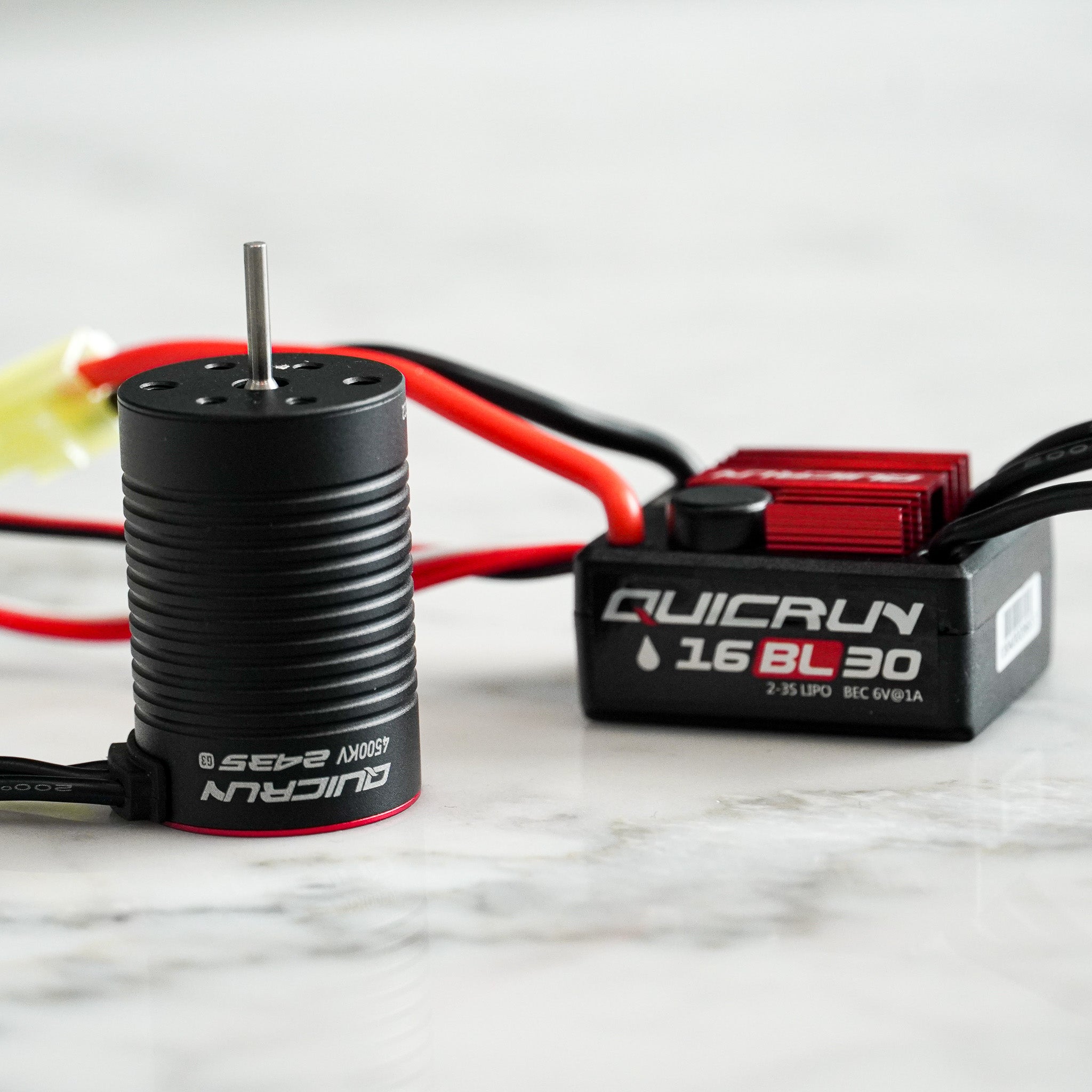 Hobbywing Quicrun 16BL30 ESC + 2435 G3 4500KV Motor 38030000