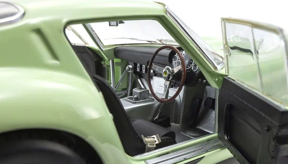 Kyosho 1/18 Ferrari 250 GTO 1962 Goodwood #15 Light Green Diecast Model