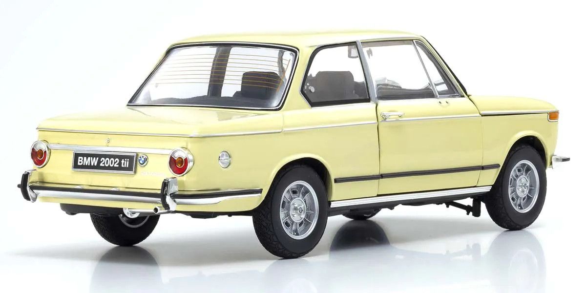 Kyosho 1/18 Scale BMW 2002 Tii Beige Model Diecast Car 08543ML