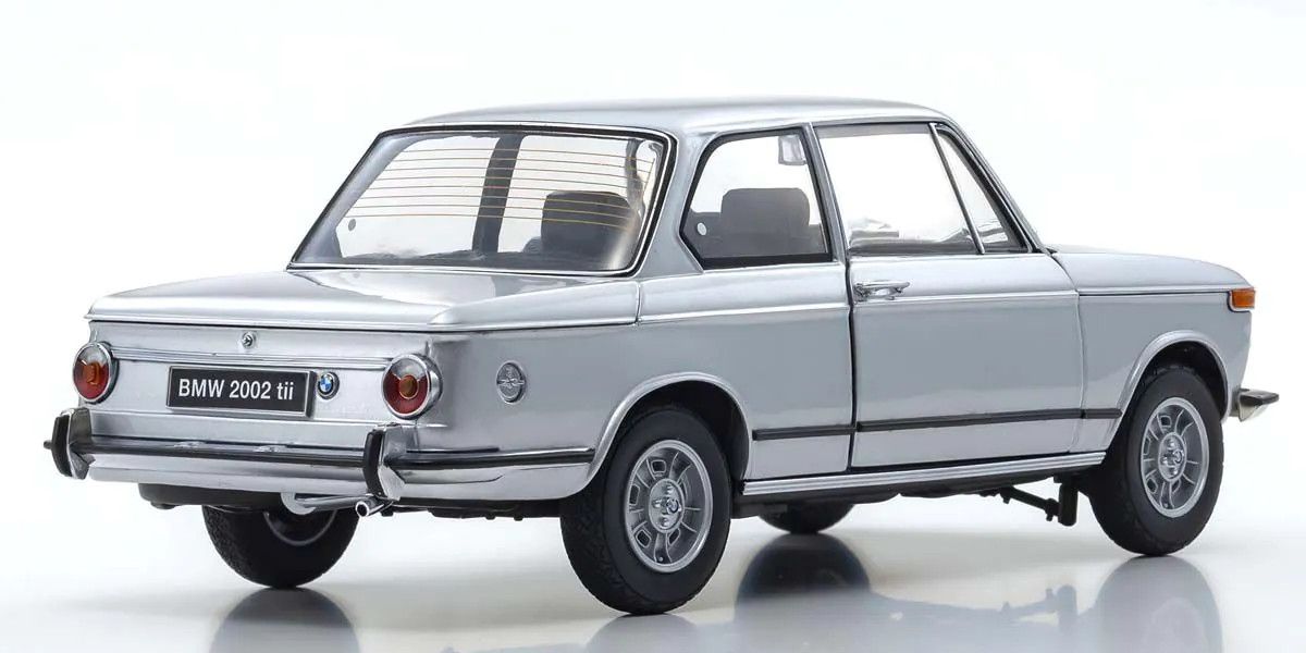 Kyosho 1/18 Scale BMW 2002 Tii Silver Model Diecast Car 08543S