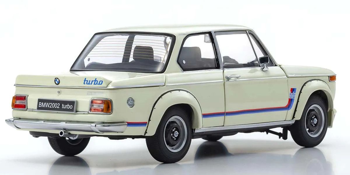 Kyosho 1/18 Scale BMW 2002 Turbo White Model Diecast Car 08544W