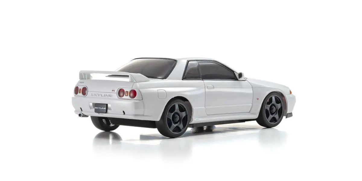 Kyosho Mini-Z AWD Nissan Skyline GT-R White 32639W