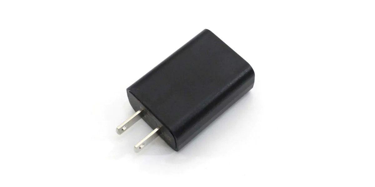 Kyosho USB 5V-2.0A AC Adaptor(100- 240V/10W) 72202B