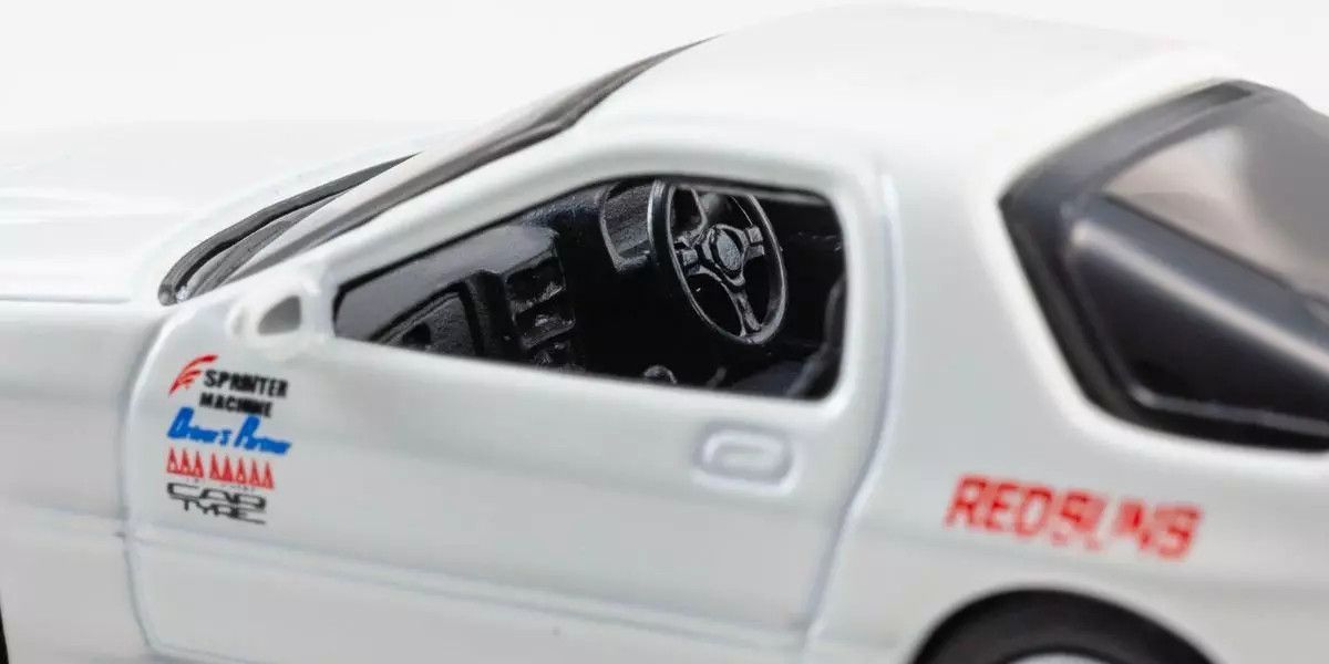 Kyosho 1/64 Initial D Mazda Savanna RX-7 FC3S Takahashi Ryosuke Diecast Model
