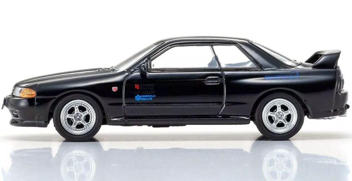 Kyosho 1/64 Initial D Nissan Skyline GT-R BNR32 Nakazato Takeshi Diecast Model