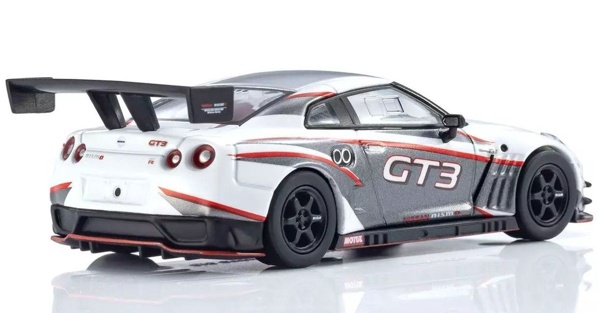 Kyosho MOTN 1/64 Nismo R35 GT-R GT3 White with LED Diecast Model