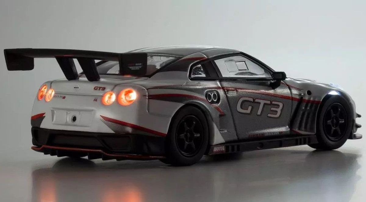 Kyosho MOTN 1/64 Nismo R35 GT-R GT3 White with LED Diecast Model