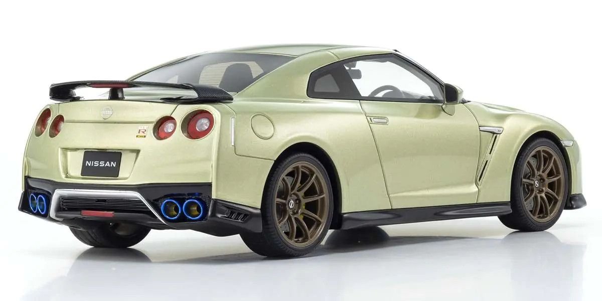 Kyosho Samurai 1/18 Nissan GT-R Premium Edition T-Spec KSR18057MJ