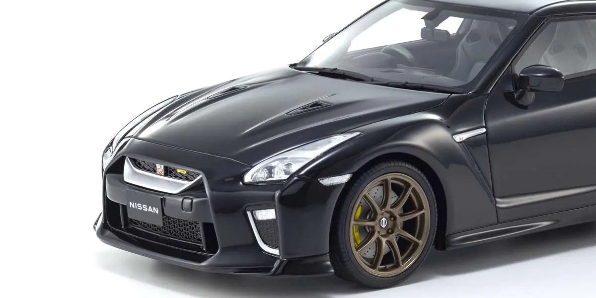 Kyosho Samurai 1/18 Nissan GT-R Premium Edition T-Spec KSR18057MP