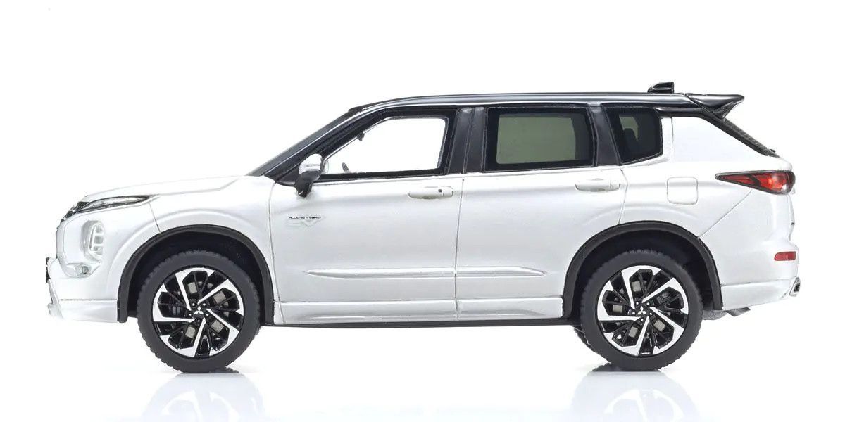 Kyosho 1/43 Mitsubishi Outlander, White, Diecast Model KSR43128W