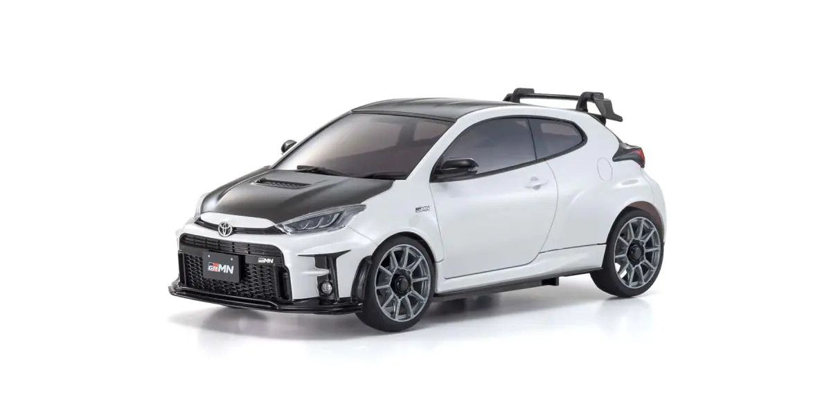 Kyosho White Pearl Toyota GRMN Yaris Circuit Package Mini-Z Autoscale body MZP470PW