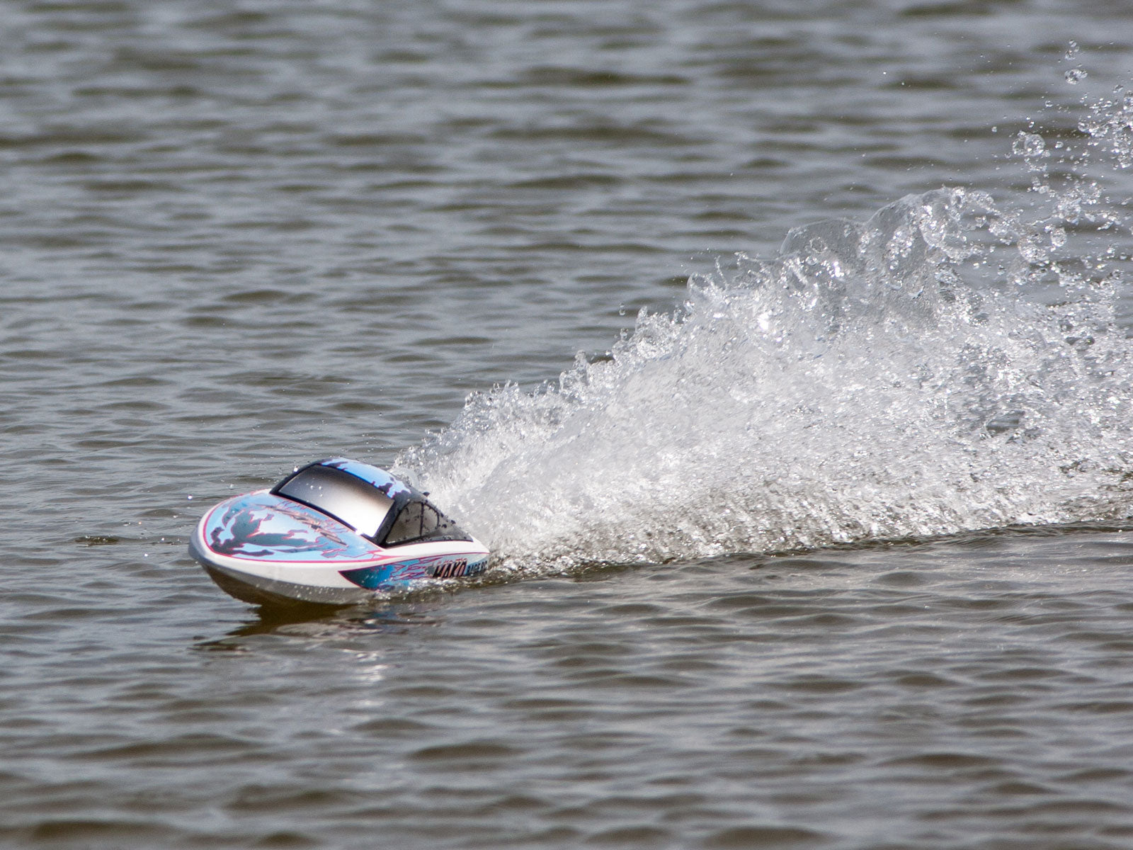 Rage R/C Mako 630BL Brushless RTR RC Boat