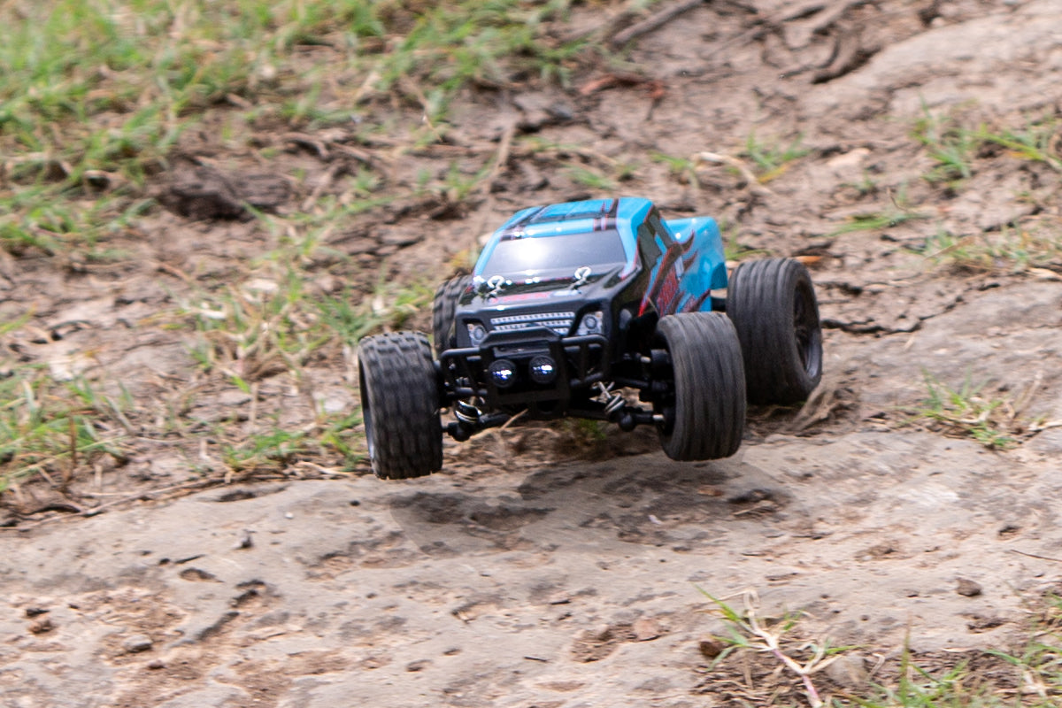 Rage R/C Mini Trek MT 1/24 RTR Monster Truck - Black/Blue C2501