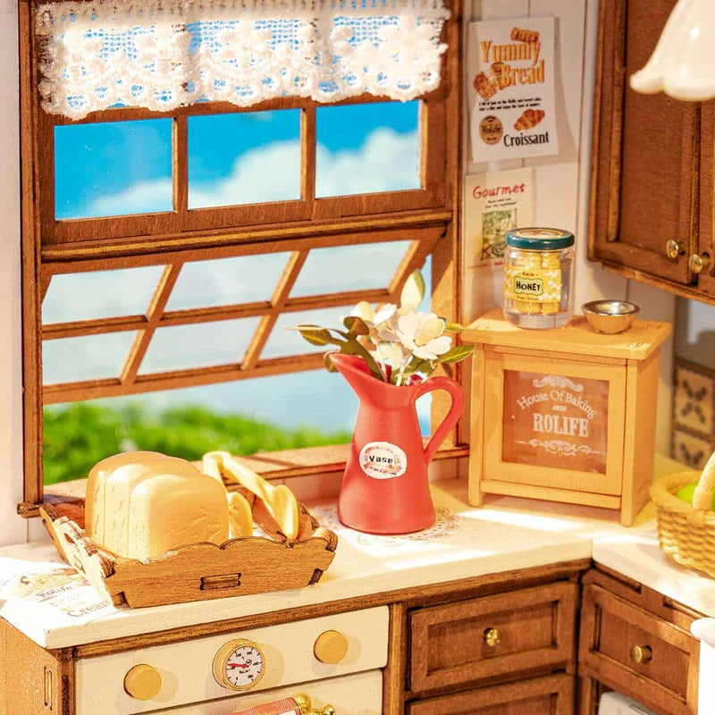 Robotime Baking Kitchen, DIY Miniature House DG172