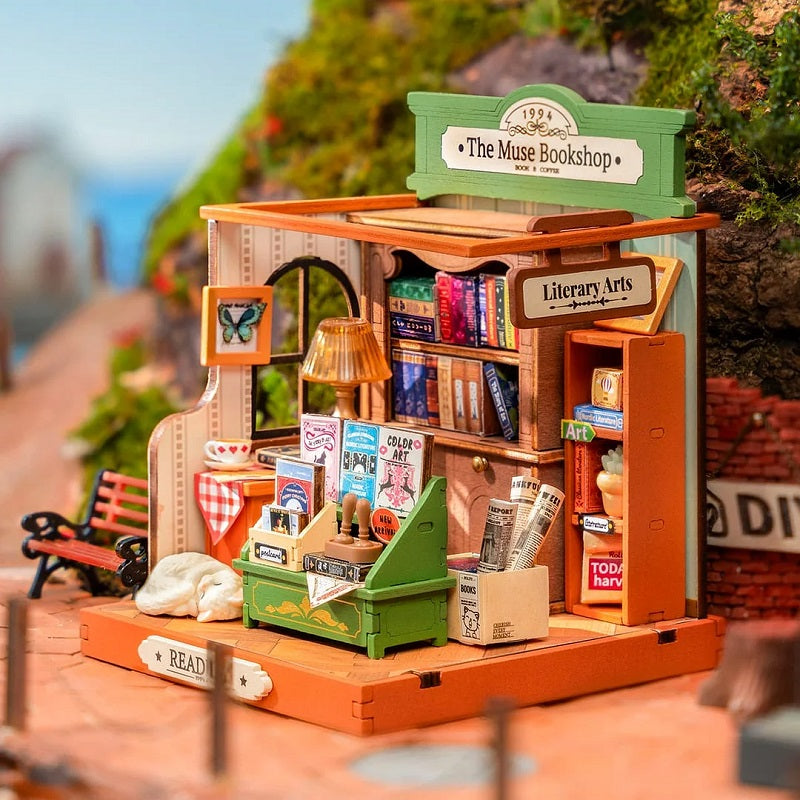 Rolife The Muse Bookshop, Super Mini Houses - Little Warm Spaces