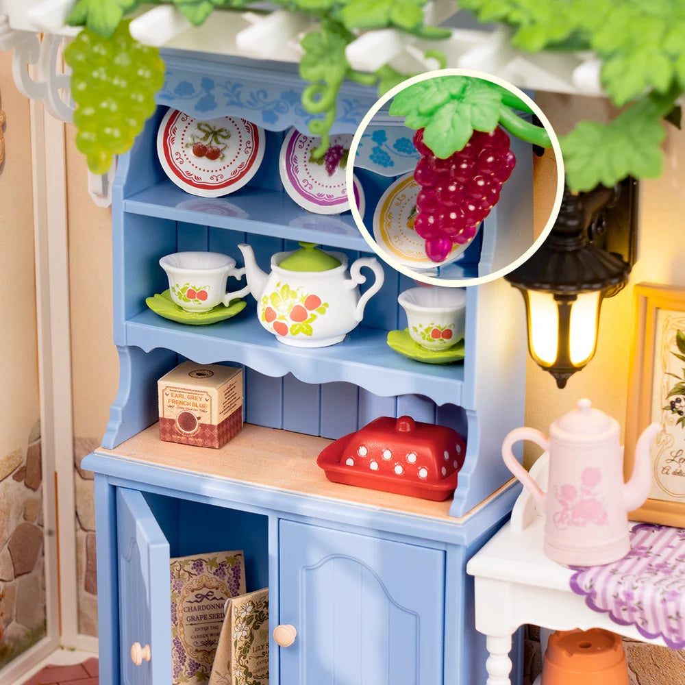 Rolife Midsummer Dream Yard DIY Miniature House - Romantic Garden Courtyard