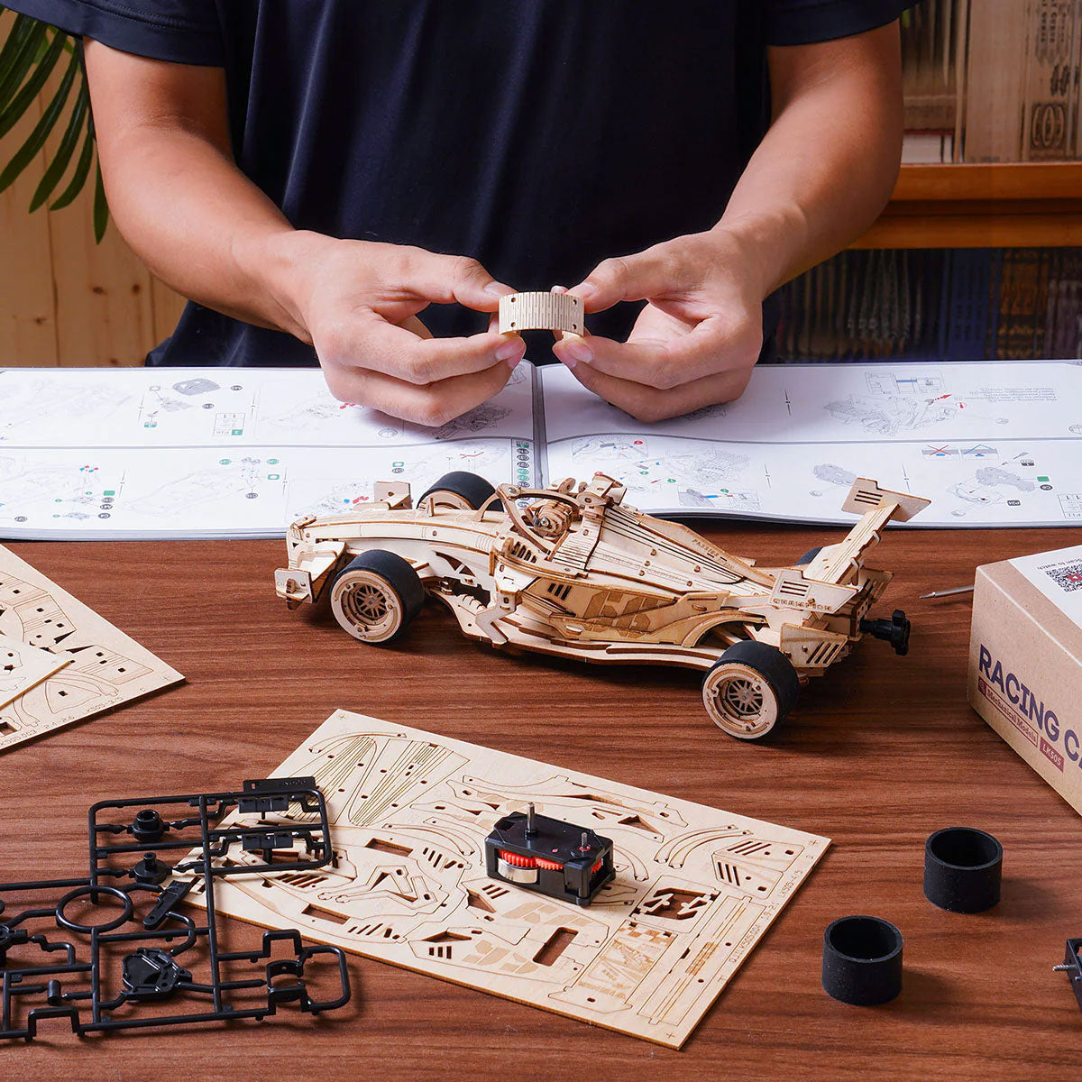 Rolife F1 Racing Car, Mechanical Wood Models