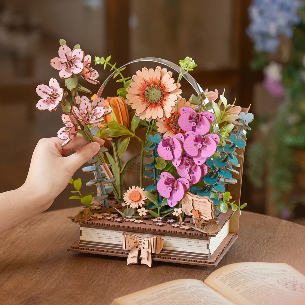 Rolife Wooden Blooming Book DIY Flower Bouquet 3D Puzzle - Artistic Book Display