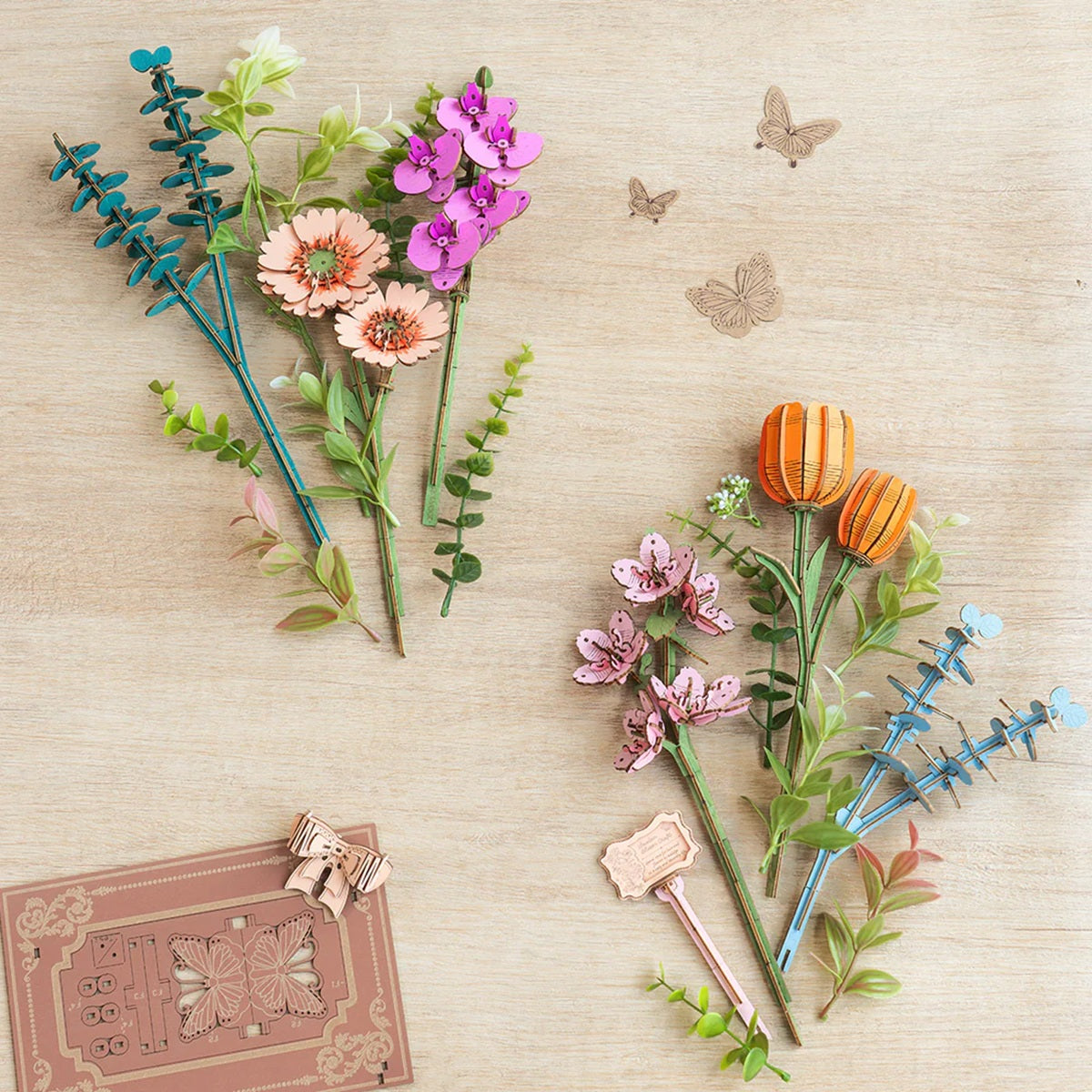 Rolife Wooden Blooming Book DIY Flower Bouquet 3D Puzzle - Artistic Book Display