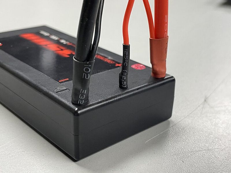 Scale Reflex Shorty LiPo - 2S - 7.4 - 100C - 3500mAh - Red