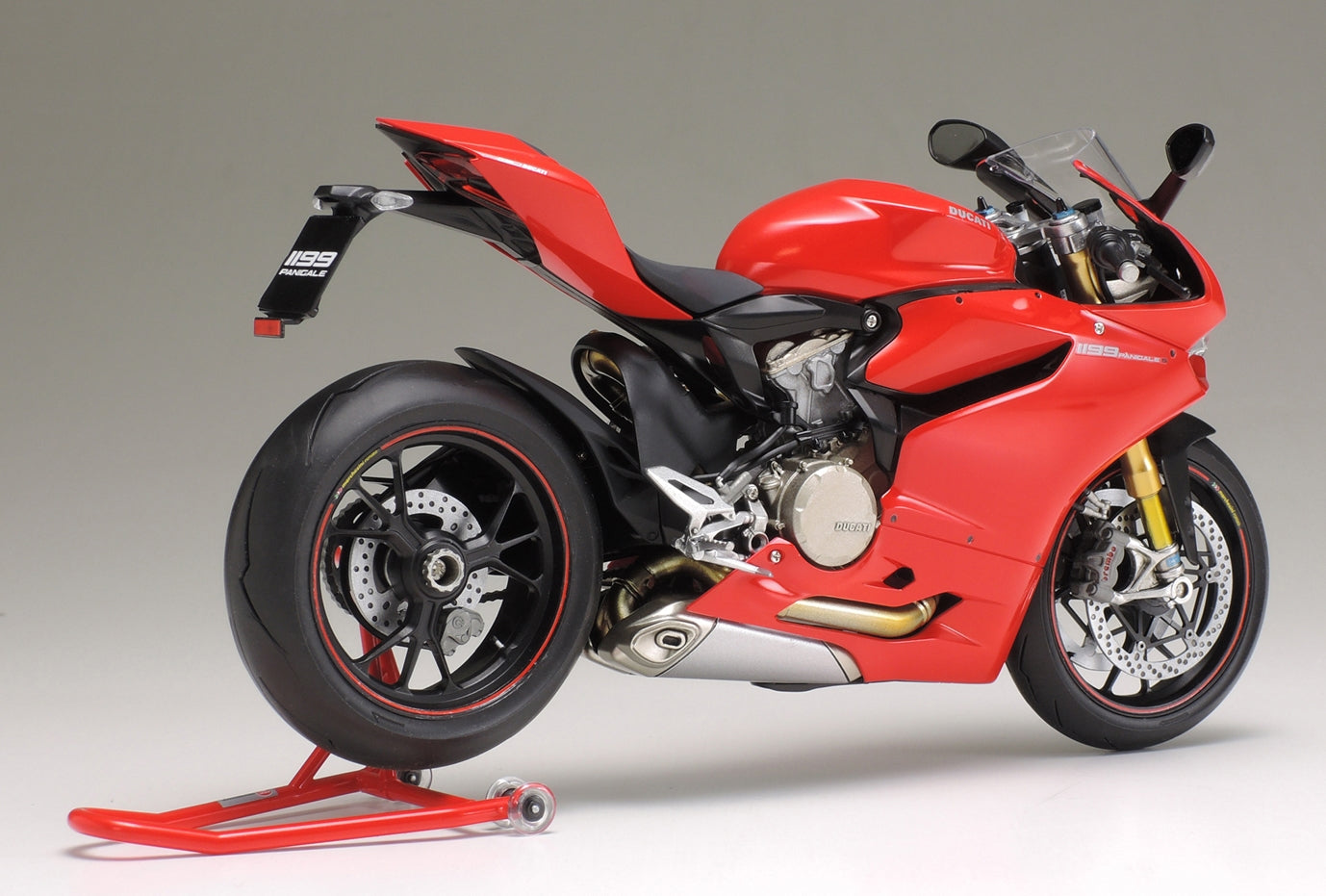 Tamiya 1/12 Ducati 1199 Panigale S Motorcycle Plastic Model Kit