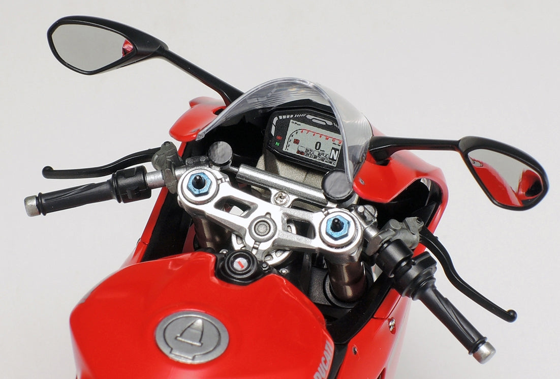 Tamiya 1/12 Ducati 1199 Panigale S Motorcycle Plastic Model Kit