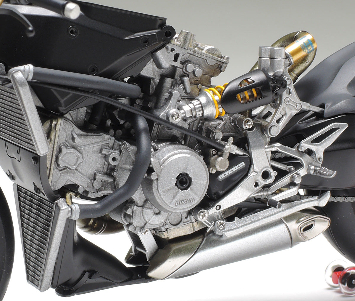 Tamiya 1/12 Ducati 1199 Panigale S Motorcycle Plastic Model Kit