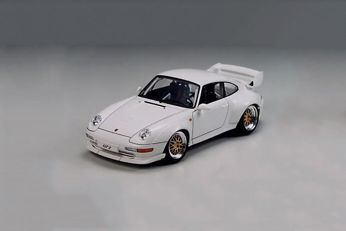Tamiya 1/24 Porsche 911 GT2 Street Version Twin-Turbo Sports Car Plastic Model Kit