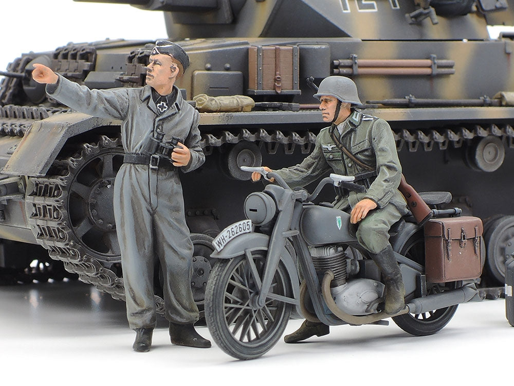 Tamiya 1/35 Plastic Model German Panzer IV Ausf.G Early, Motorcycle Set Easter Front, 25209