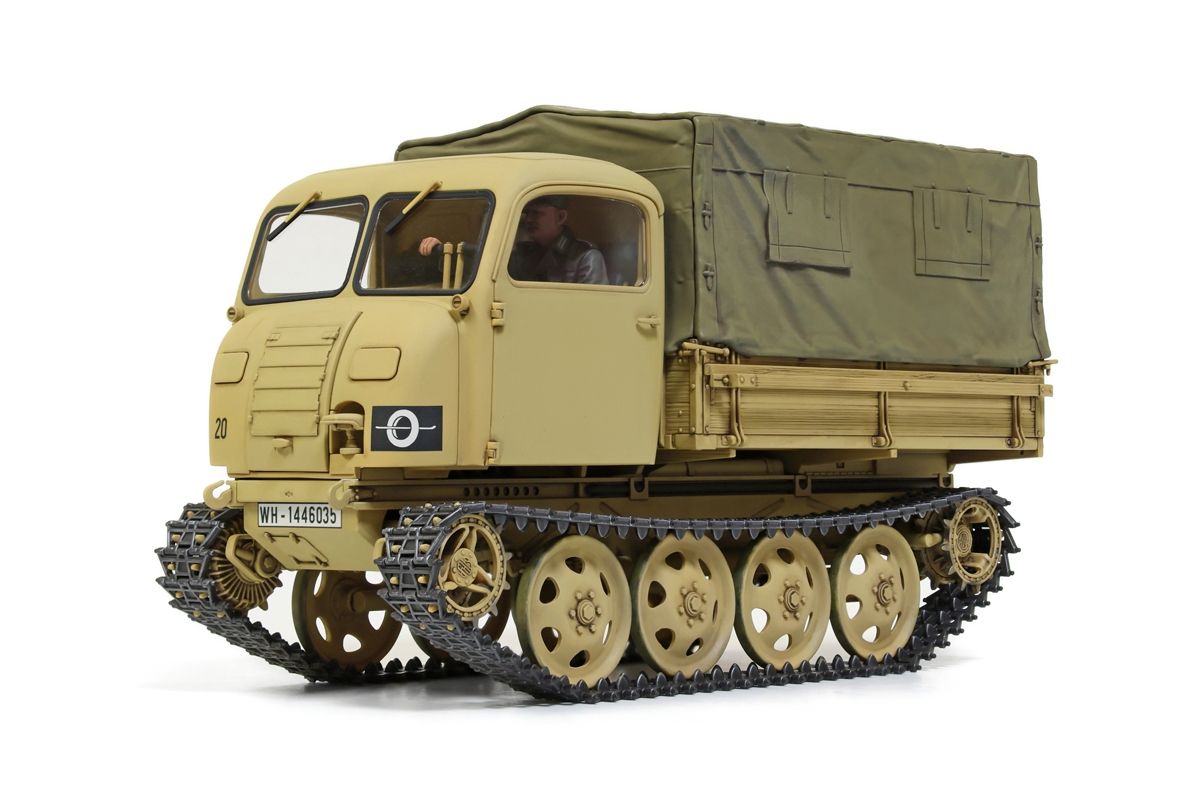 Tamiya 1/35 German Tractor RSO/01 Plastic Model